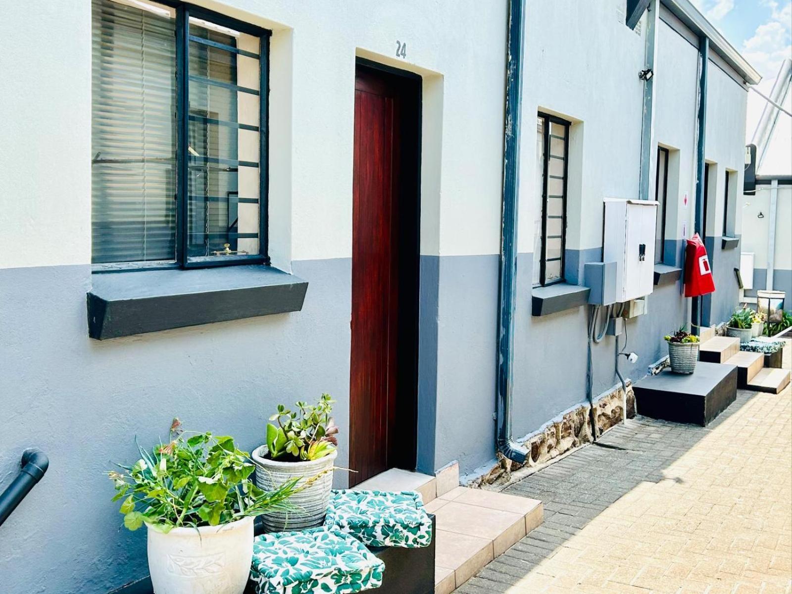 Apartment Ekuphumuleni Village Johannesburg